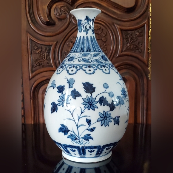 Vntg 12 1/2" Repo. 15th Century Ming Jongle Dynasty Bottle Vase by Andrea Sadek - Picture 2 of 10